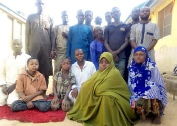 BREAKING: Troops arrest Security Agents taking Ransom to Bandits in Kaduna