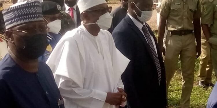 Buhari Visits Kuje Prison After Terror Attack
