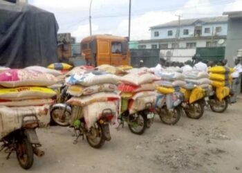 Customs Arrests 9 Smugglers over N537.5m Expired Seasonings, Other Contraband