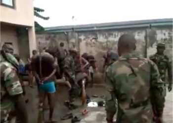 Kaduna Video: Nigerian Army Furious — frowns at  maltreatment of civilians by persons in military camouflage | METROWATCH