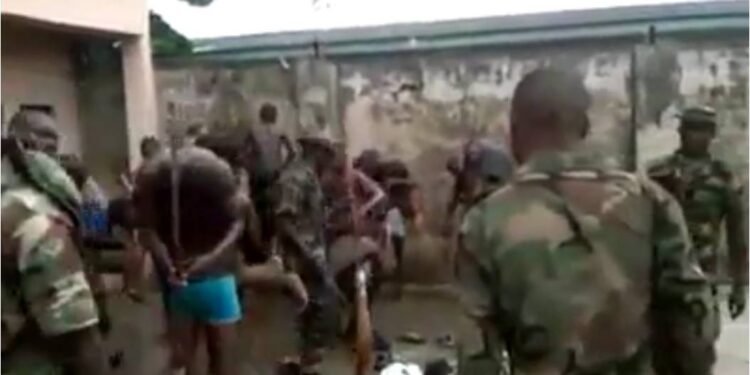 Kaduna Video: Nigerian Army Furious — frowns at  maltreatment of civilians by persons in military camouflage | METROWATCH