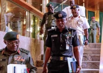 Military Gives Service Chiefs’ Seniors Until July 3 to Resign | METROWATCH