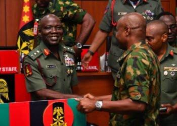 Lagbaja, Nigerian Army Chief, Decorated with New Rank of Lt-Gen | METROWATCH