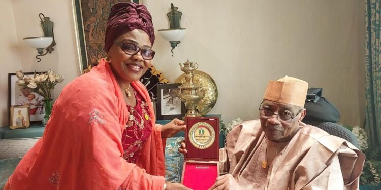 AANI Presents Birthday Card to Gen Ibrahim Babangida on His 82nd Birthday | METROWATCH