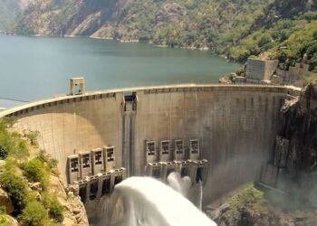 Lagdo Dam Floodgate: FG Urges Frontline States to Begin Evacuation of Nigerians | METROWATCH