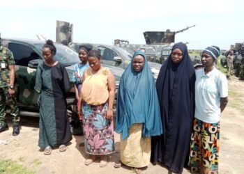 Nigerian Army rescues 6 abducted female students of Federal University Gusau | METROWATCH