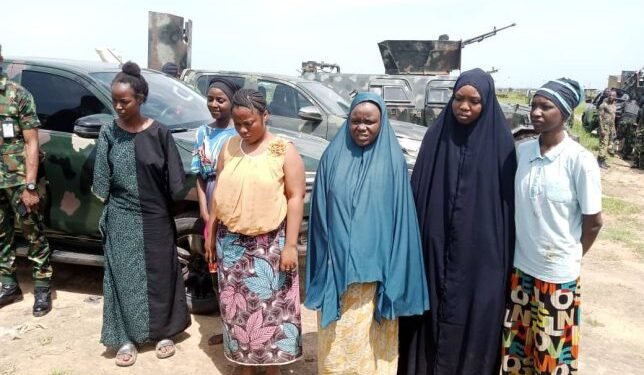 Nigerian Army rescues 6 abducted female students of Federal University Gusau | METROWATCH