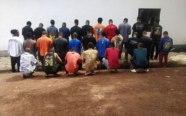 EFCC Cracks 29 Suspected Internet Fraudsters in Enugu | METROWATCH