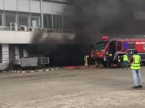 Smoke Engulfs Section of Murtala Muhammed International Airport | METROWATCH