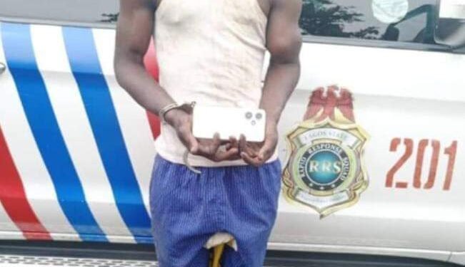 PHOTOS |  Police Arrest Man, 20, for Snatching Phone from Uber Driver | METROWATCH