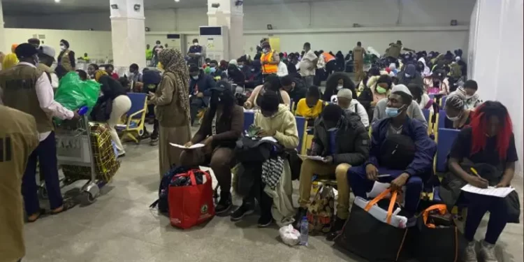 Niger Coup: Tinubu Government Receives 44 Children, 64 Other Nigerian Migrants Stranded in Niamey | METROWATCH