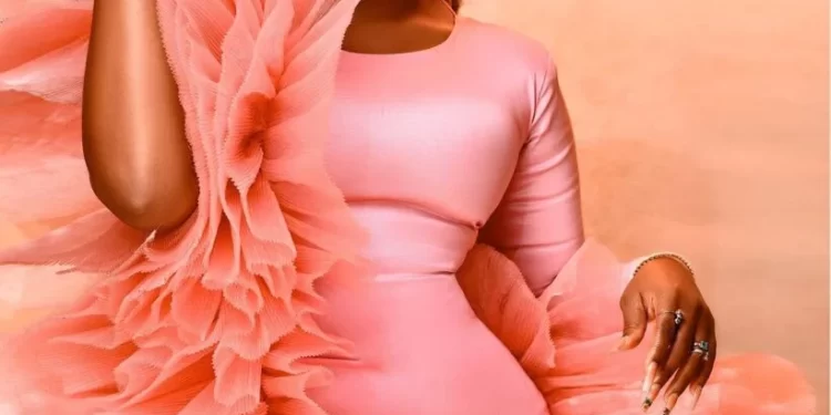 BBNaija All Stars | My Boyfriend Dumped Me because of Neo – CeeC | METROWATCH