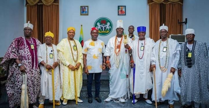 PHOTOS | Soludo Hosts Ooni, Receives Bronze Artwork Gift | METROWATCH