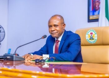 Enugu Governor Orders Biometric Verification of Council Staff Members | METROWATCH