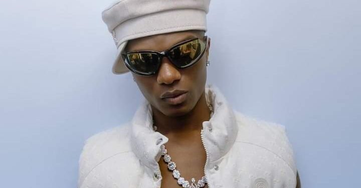 Wizkid to Gift Children N100m for Christmas | METROWATCH