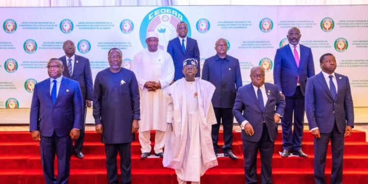 ECOWAS Hints of Easing Sanctions  on Niger, Okays Standby Force for Sierra-Leone  | METROWATCH