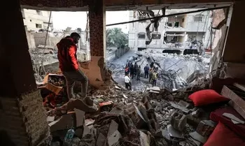 Israel Battles Hamas on Streets of Gaza City as UN Delays Vote again | METROWATCH