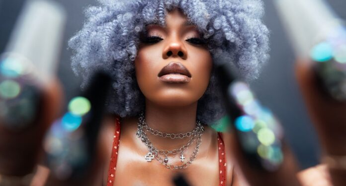 Cherry Entafield Unveils Sensational Single ‘Come In’  | METROWATCH