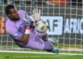 Nwabali, Nigeria Goalie, Says ‘No Shaking’ over Death Threats — returns to his S’African club | METROWATCH