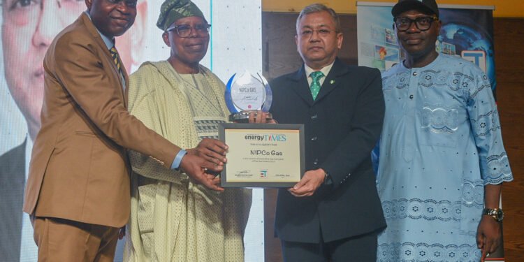 NIPCO Gas to Accelerate AutoCNG to Foster eco-Friendly, Sustainable Future | METROWATCH