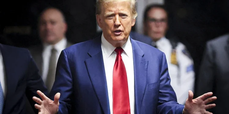 Donald Trump’s Historic New York Hush Money Trial Begins with Jury | METROWATCH