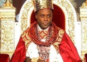 Governor Sheriff Oborevwori Congratulates Olu of Warri at 40 | METROWATCH