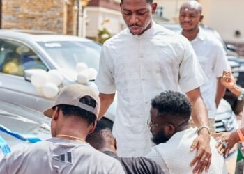 Moses Bliss, Gospel Music Singer/Spotlite Nation Records CEO, Waos 3 Signees with New Cars |  METROWATCH