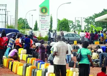 Scarcity: In Lagos, Petrol Hawkers Have More Fuel Than Filling Stations | METROWATCH