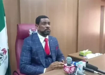 Weeks after Sacking Shaibu, Edo Assembly Speaker Frets over Impeachment Plot, Suspends 3 Lawmakers  | METROWATCH