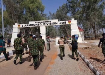 Misconduct: Nigerian Army Demotes, Dismisses 6 Soldiers, Sanctions 2 Others | METROWATCH