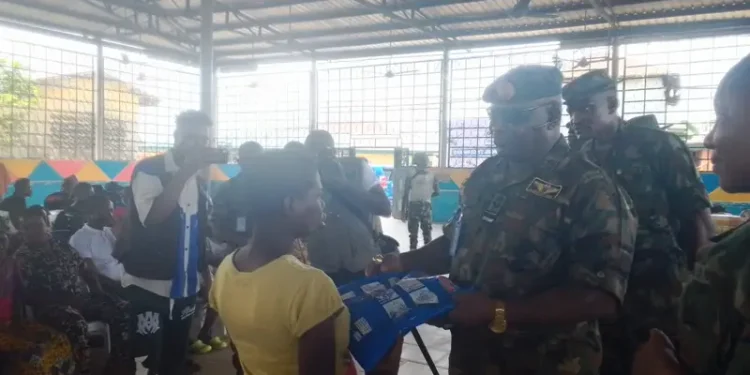 1,000 Bayelsa Residents Benefit from Medical Treatment by Nigerian Air Force | METROWATCH