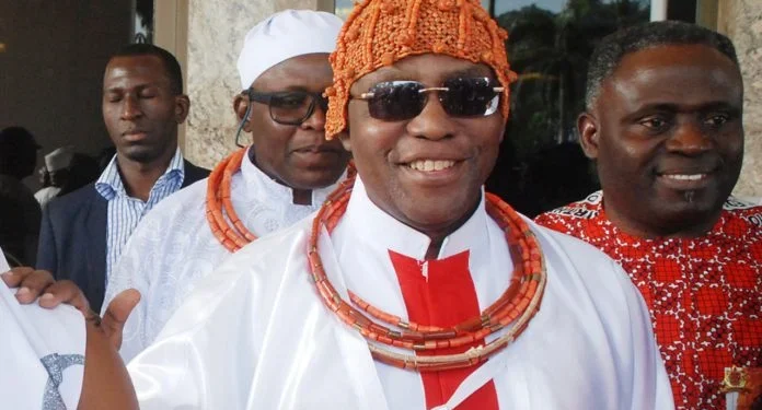 Senator Okpebholo, Edo APC Governorship Candidate, Congratulates Oba Ewuare ll on Return of Stolen Artefacts | METROWATCH