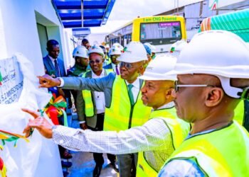 Nigerian Government Commissions 5.2 mmscfd CNG Plant in Lagos  | METROWATCH