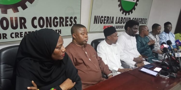 Nigerian Labour Congress Begins Indefinite Strike Monday over Minimum Wage | METROWATCH