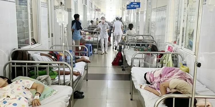 487 People Hospitalised in Vietnam over Suspected Food Poisoning | METROWATCH