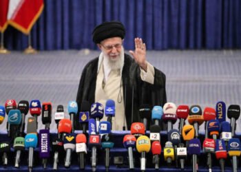 Iranian Presidential Vote Pits Reformist against Hardliners | METROWATCH