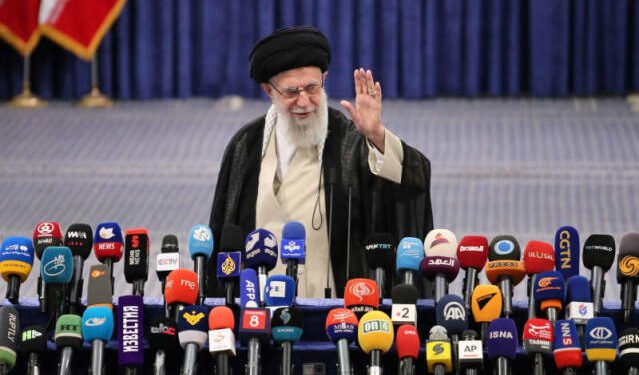Iranian Presidential Vote Pits Reformist against Hardliners | METROWATCH