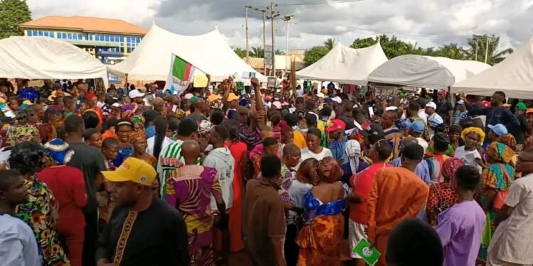 EDO 2024 | Video: Igbanke Empties into Okpebholo Train as LP, PDP Decampees Join APC | METROWATCH