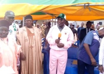 Gen Buratai Urges  Borno Youths to Embrace Loyalty, Productivity and Teamwork | METROWATCH