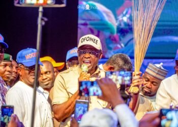 BREAKING: Edo Deputy Governor, Philip Shaibu Decamps To APC | METROWATCH