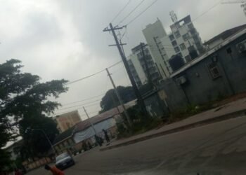 Tension, Heavy Security Presence at Lagos EFCC Office Over Planned Protest | METROWATCH