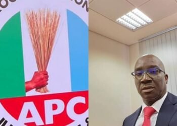 VIDEO | Monday Okpebholo Gifts N1m to Edo Govt Worker ‘Denied’ Salary for Supporting APC | METROWATCH