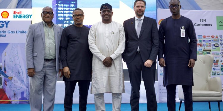 PHOTO | Oyo Govt, Shell Nigeria Gas Huddle with Customers on Gas Project | METROWATCH