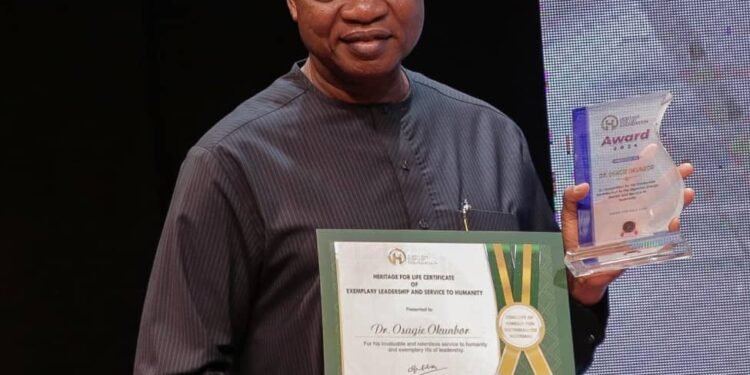 Osagie Okunbor, Shell Nigeria MD, Honoured for Exemplary Leadership | METROWATCH