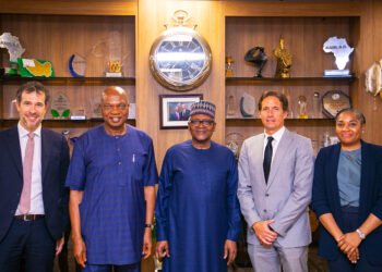 PHOTO: Shell Embarks on Facility Tour of Dangote Refinery | METROWATCH