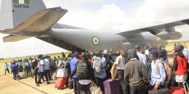 NAF C-130 Aircraft Airlift Students to Various States Across Nigeria for Holidays | METROWATCH