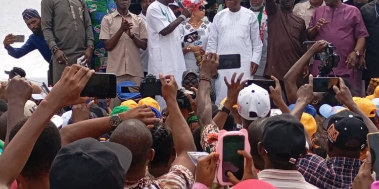 EDO 2024 | APC Campaign Trail Draws Massive Crowds in Igbanke, Other Orhionmwon LGA Communities — video | METROWATCH 