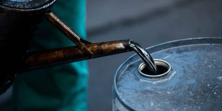 Tinubu Commends Increase in Crude Production to 1.6mbpd, Says Nigeria’s Oil & Gas Industry on Resurgence | METROWATCH