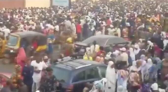 Tinubu Mourns Victims of Ibadan Funfair Tragedy, Calls for Comprehensive Investigation