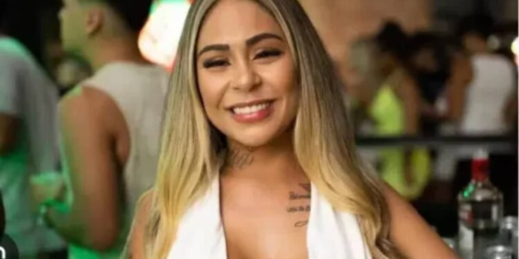 Popular Porn Star Dies While Filming Threesome Scene